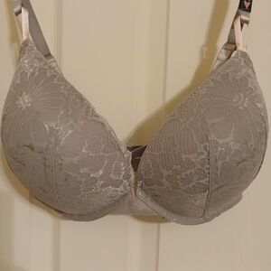 Victoria's Secret Push Up Underwire Lace Bra